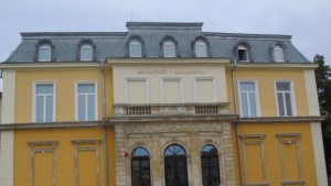 Илюстраторът Милена Радева и скулпторът Илия Бояров с изложба в