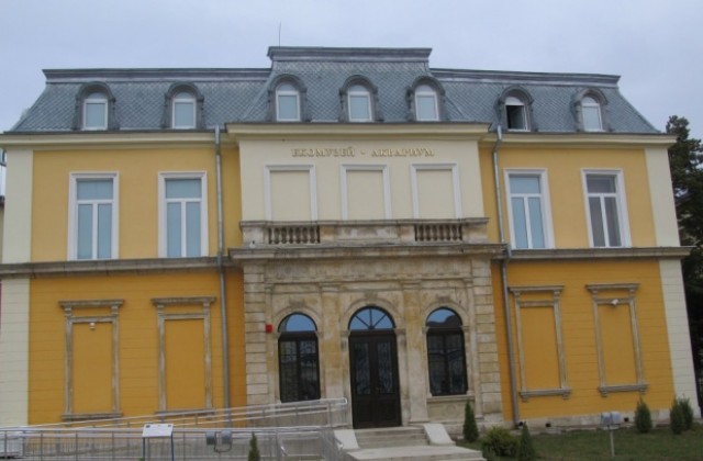 Илюстраторът Милена Радева и скулпторът Илия Бояров с изложба в екомузея