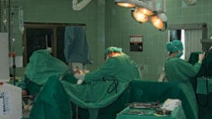 Първата безкръвна операция на тумор на дебелото черво в МБАЛРусе