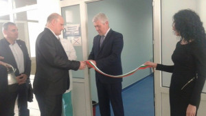 Ремонтираха две отделения в търновската болница търсят финансиране и за