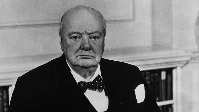 Недопушена пура на Уинстън Чърчил се предлага на търг