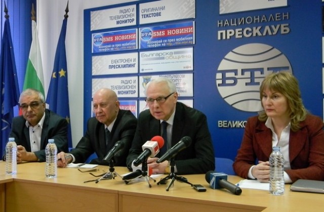 Велизар Енчев предлага да се намали държавната субсидия за партиите