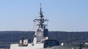 Американски миноносец се включи във военни учения в Черно море