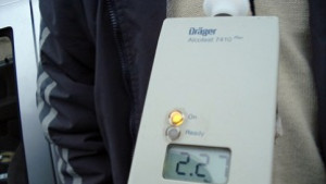 Леко подпийнали водачи сътвориха катастрофа между кола и автобус