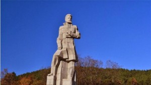 Вежди Рашидов инспектира паметника на Ботев в Калофер