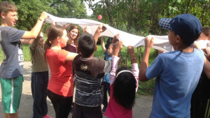 Великденски базар правят деца в неравностойно положение