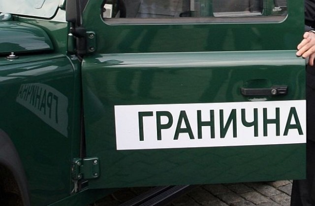 Служители на реда излизат на протест в Елхово