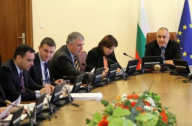 България се жали на ЕК за гръцкия превантивен данък от 26%