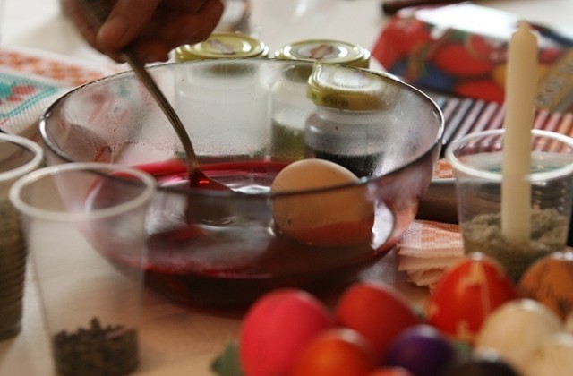 На Велики четвъртък боядисваме яйца