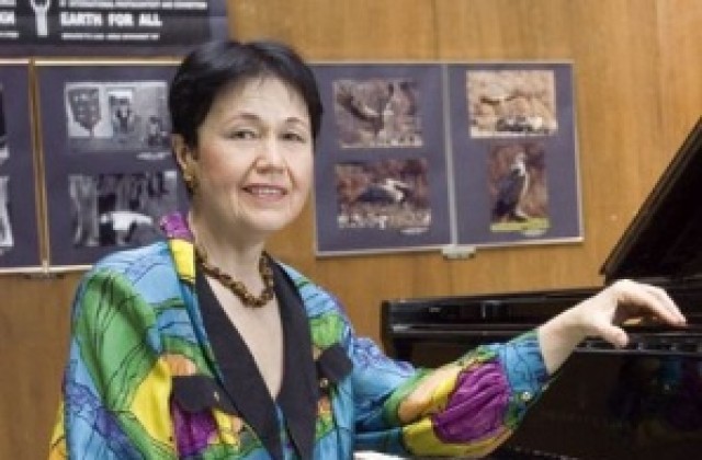 Проф. Жени Захариева и Фидоси Керчев гост-солисти в концерта на Русенска филхармония