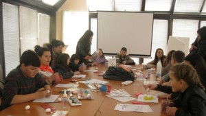 В Дупница деца боядисваха яйца