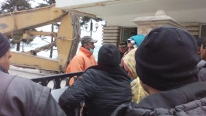 Задържаха мъжа който накарал работниците да къртят в хотела