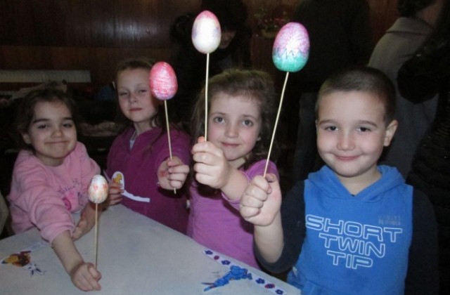 Над 150 деца твориха във Великденска работилница в Горна Оряховица