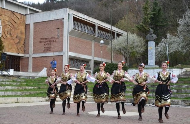 Регионален исторически музей с пожелание за светъл Великден!