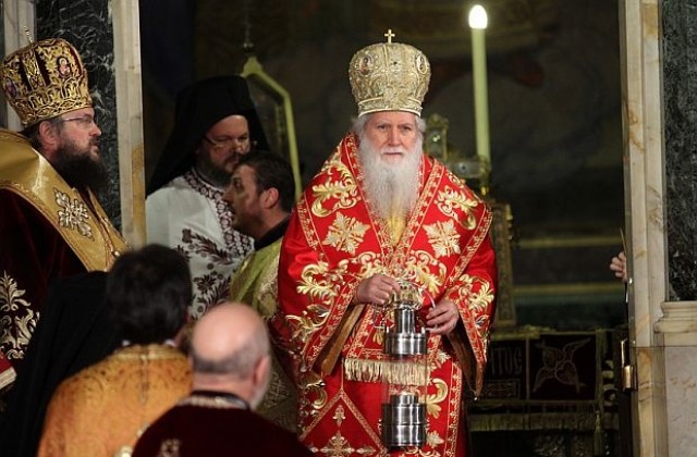 Патриарх Неофит пожела мирни, светли и спасителни пасхални дни