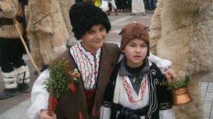 Кукери орисваха за здраве и берекет