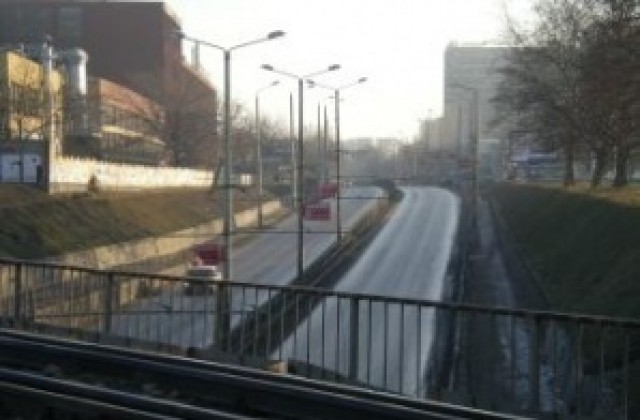 Продължава рехабилитацията на електро-контактната тролейбусна мрежа