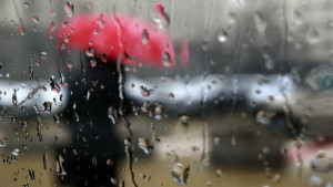 Високи температури облаци и валежи