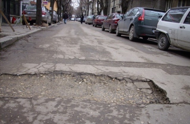Над 200 дела в Пловдив заради улични дупки