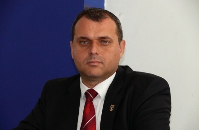 Приемна на Искрен Веселинов в Сандрово