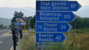 Отнеха книжката на шофьора застрашавал мотористи