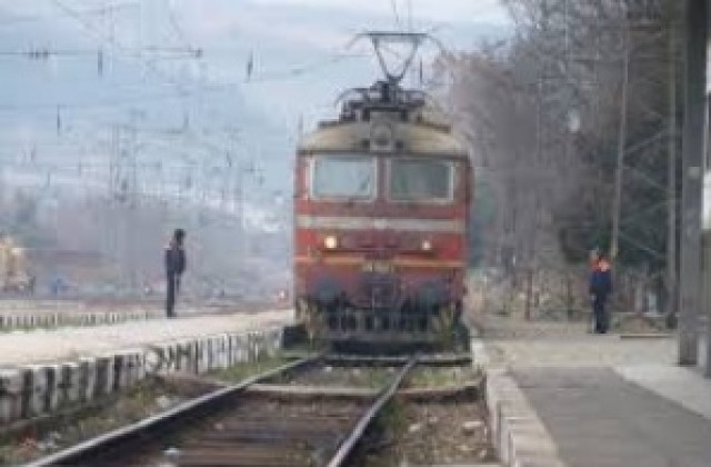 Мъж се хвърли под влак край Провадия