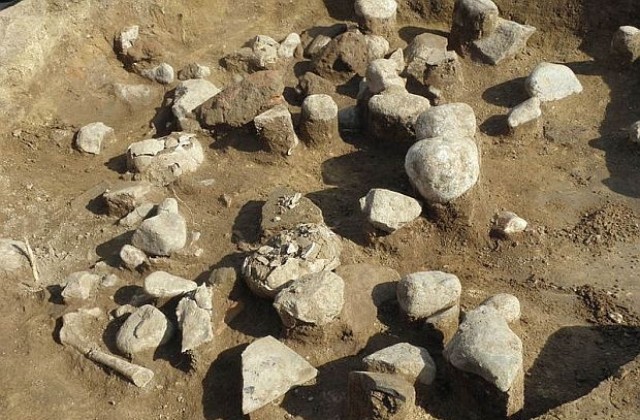 Археолози откриха деца, принесени в жертва от траките (СНИМКИ)