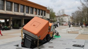 До края на месеца ще ремонтират повредения фонтан в Търговище