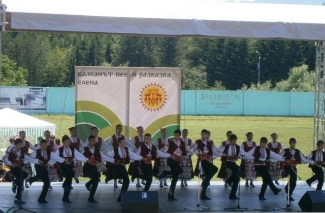 Eлена се готви за празника Балканът пее и разказва