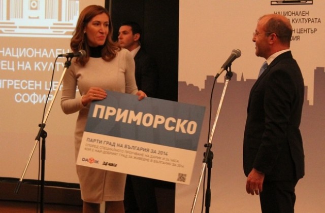 Министър Ангелкова ще инспектира туризма