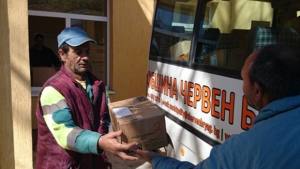 Червен бряг изпрати 1587 пакета с хранителни продукти за хората