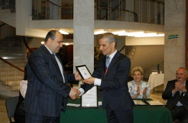 Владислав Николов е петият почетен член на Сдружението на сираците в България
