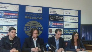 Студенти организират благотворителна кампания за бежанците от Украйна