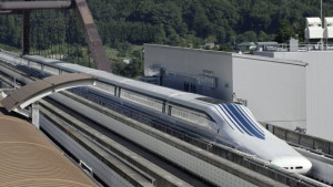 Японски влак на магнитна възглавница полетя с 590 км ч