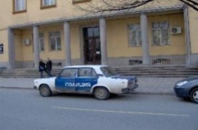 Ученици от ПМГ и Езиковата влязоха в ролята на съдии и прокурори