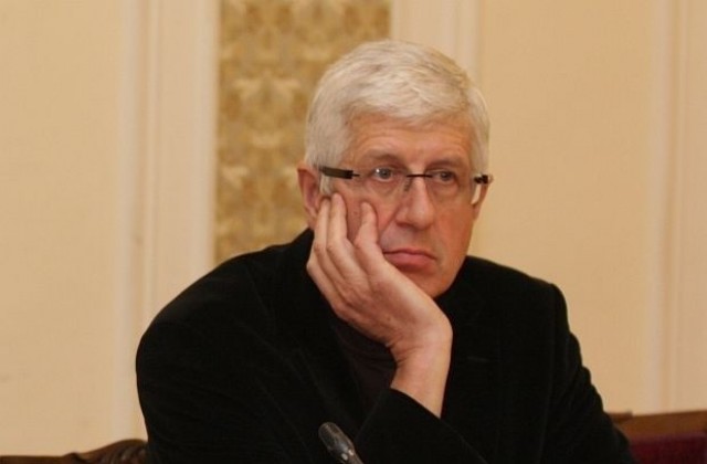 Румен Овчаров: Цената на тока ще се увеличи до европейските нива