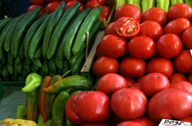 Български домати - над 3 лева на едро