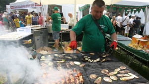 Данъчните погват търговци в столичните паркове