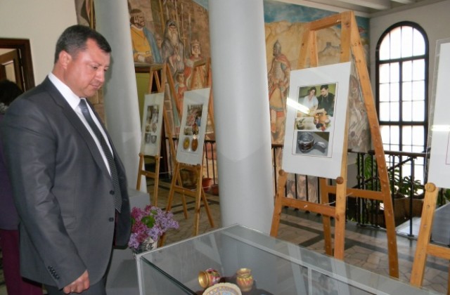 Изложба на керамични експонати от Павликени гостува във В. Търново