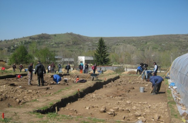Откриха останки от най-ранния неолит край Джерман