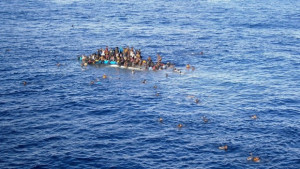 Бежанската криза в Средиземно море ЕС безпомощно кърши ръце