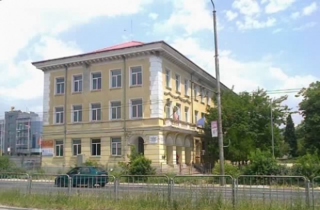 Колежът по туризъм на път да си намери сграда