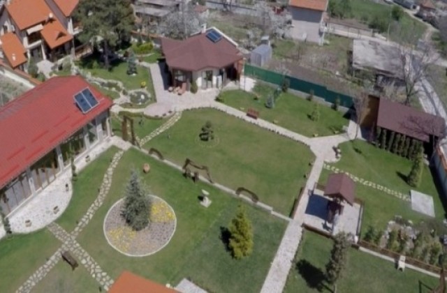 Прокуратурата се самосезира за луксозен имот на пазарджишкия кмет