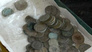 Претърсиха жилището на иманяр