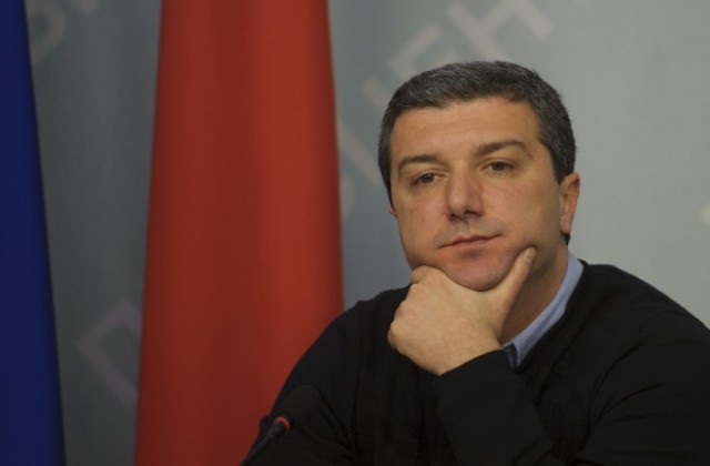 Опозицията са противопостави на продажбата на НИТИ