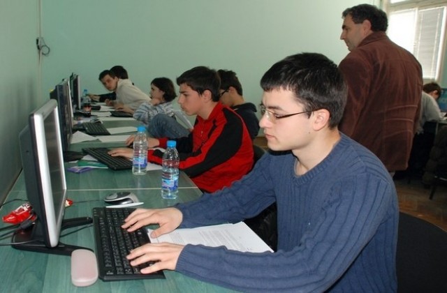 Олимпиада по техническо чертане в Русе