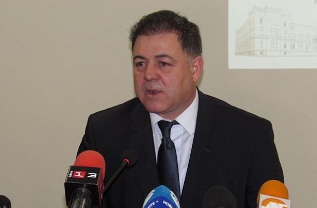 Прокуратурата проверява за предложен подкуп на министър Николай Ненчев
