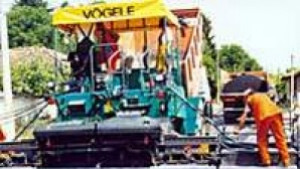 Асфалтират в района на жк Развесена върба и Наков мост