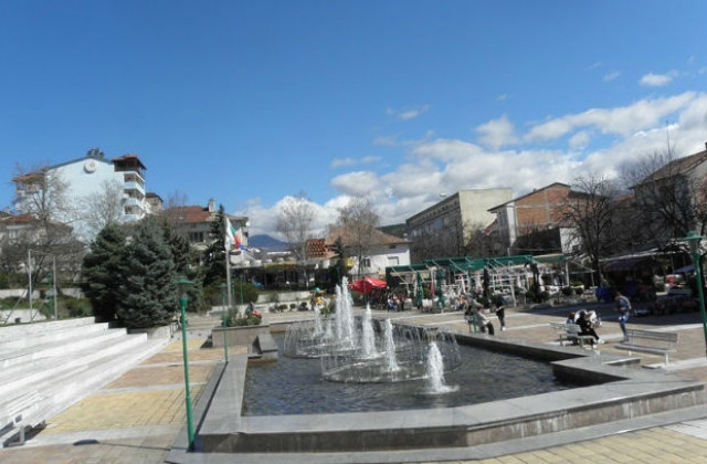 Времето на 25 април: Отново валежи