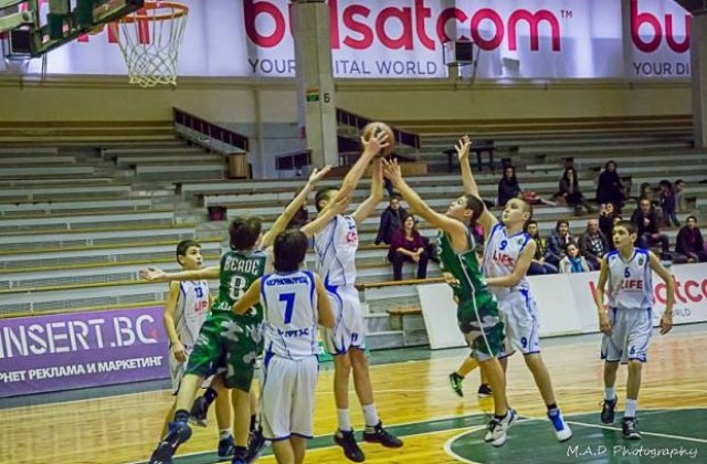 Берое U12 с участие на зоналния турнир в Бургас